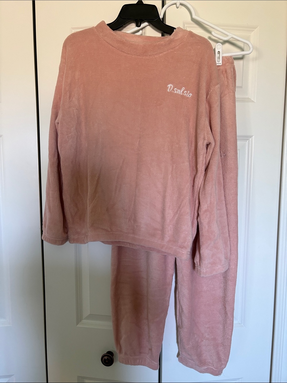 Plush Two-Piece Women's Pajama Set in Dusty Rose